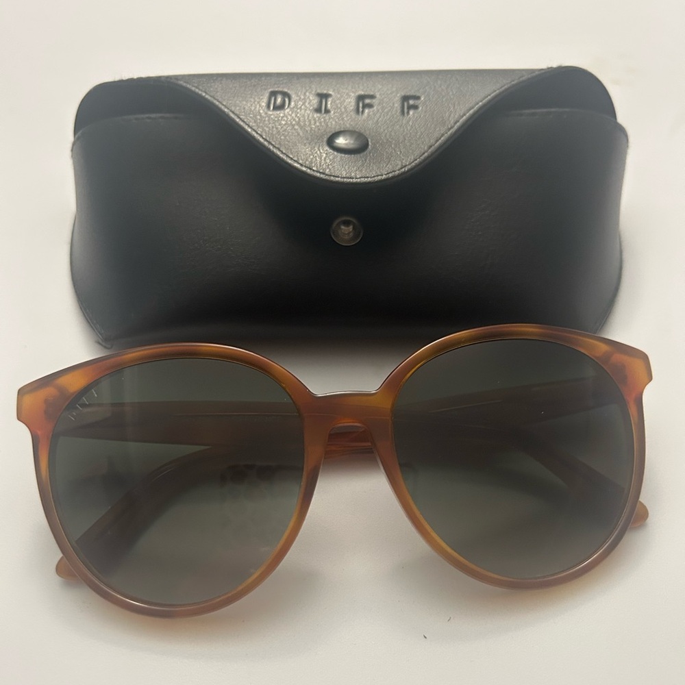 Diff Eyewear Brown Sunglasses